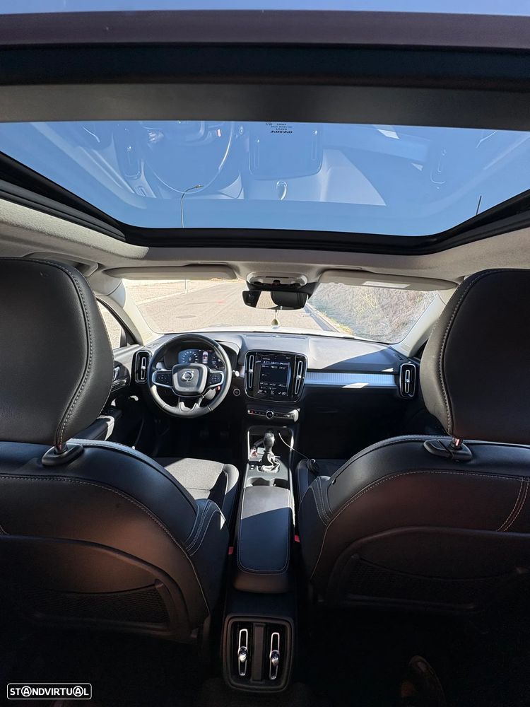 Volvo XC 40 T3 Momentum - 4