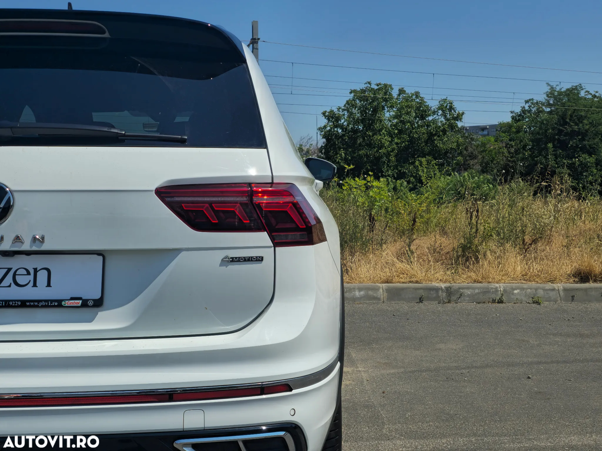 Volkswagen Tiguan Allspace 2.0 TSI 4Mot DSG R-Line - 25