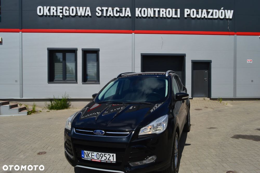 Ford Kuga 1.6 EcoBoost 2x4 Titanium - 1