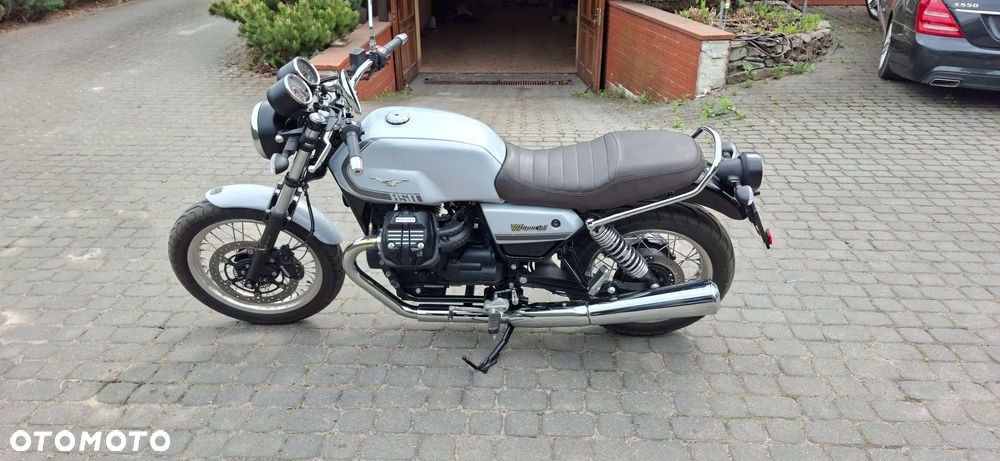 Moto Guzzi V7 - 10