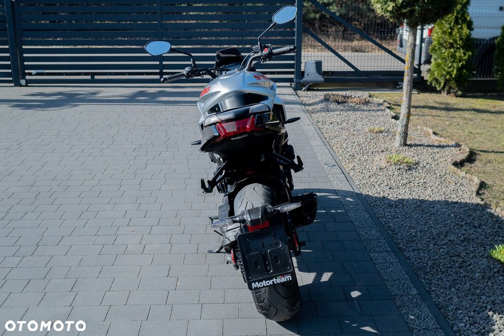 Suzuki GSX 1000 - 10