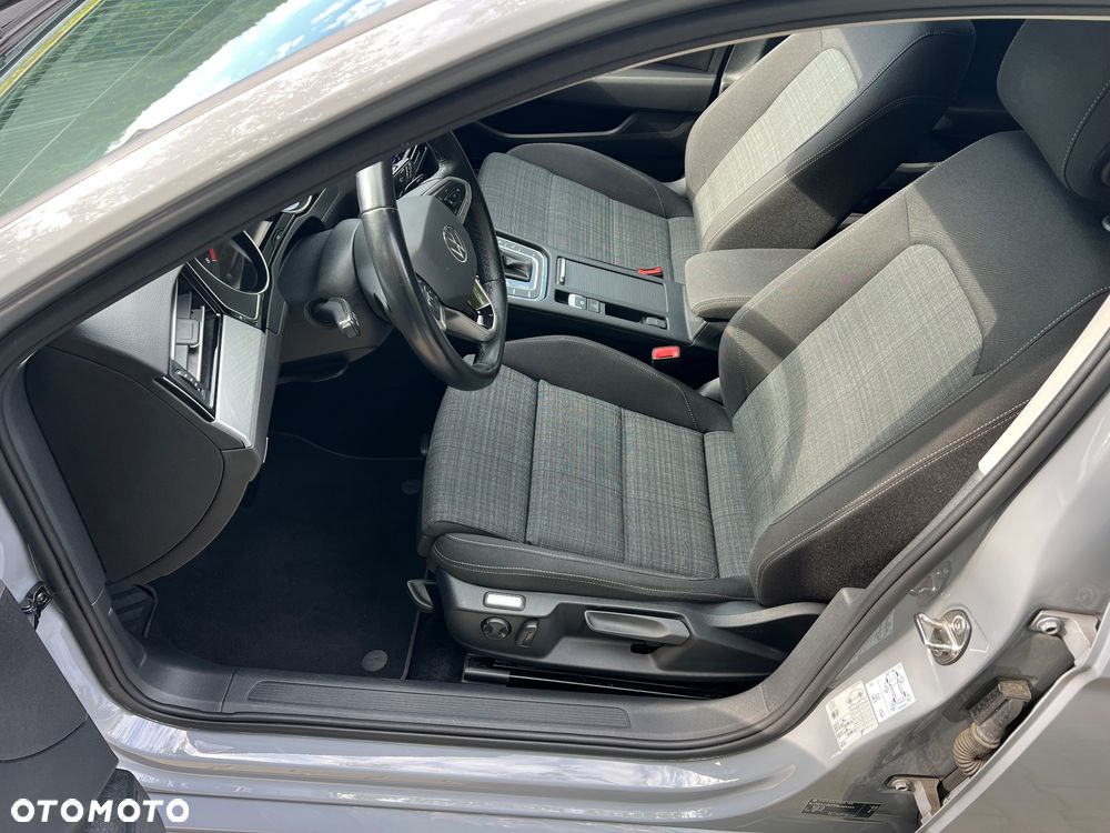 Volkswagen Passat Variant 1.5 TSI EVO Business DSG - 14