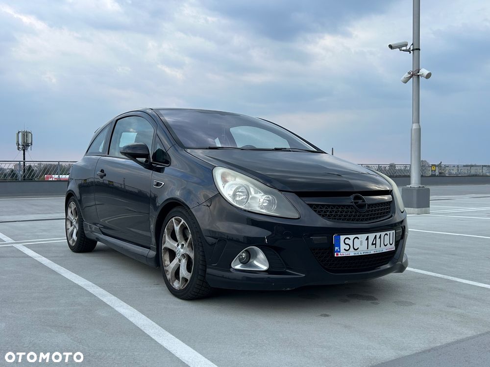 Opel Corsa 1.6 Turbo OPC - 2