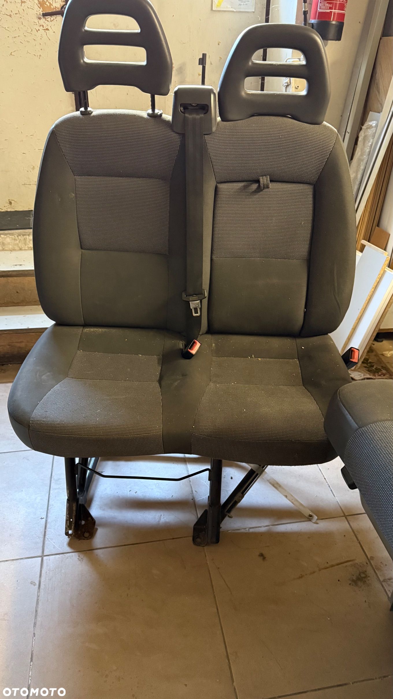 Fotele przednie kanapa Peugeot Boxer kamper - 1