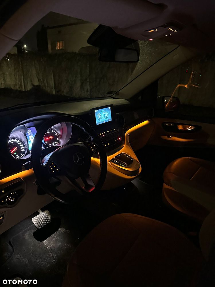 Mercedes-Benz Klasa V 250 d 4-Matic 9G-Tronic (d³ugi) - 11