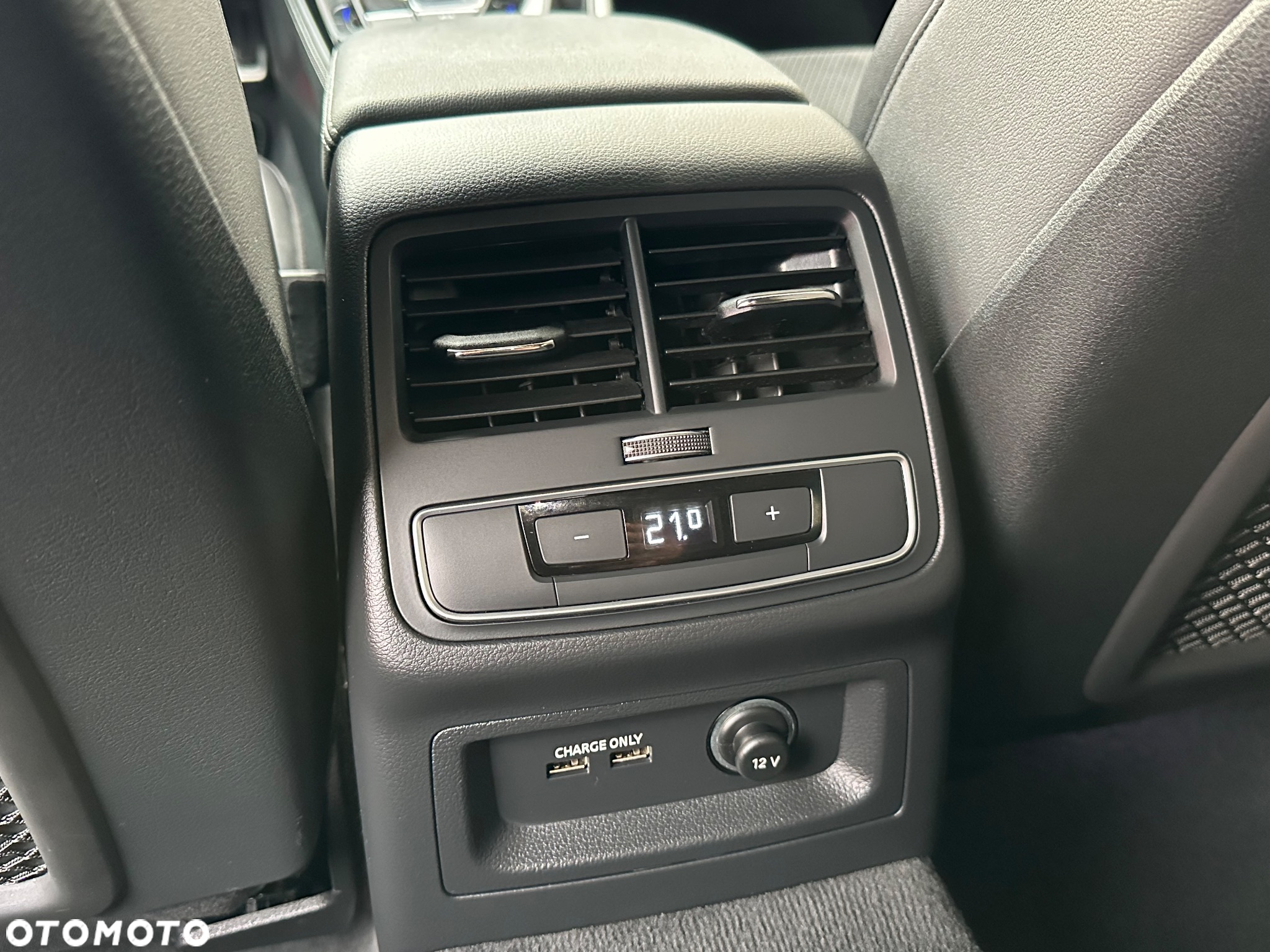 Audi A4 Avant 40 TDI S tronic S line - 29