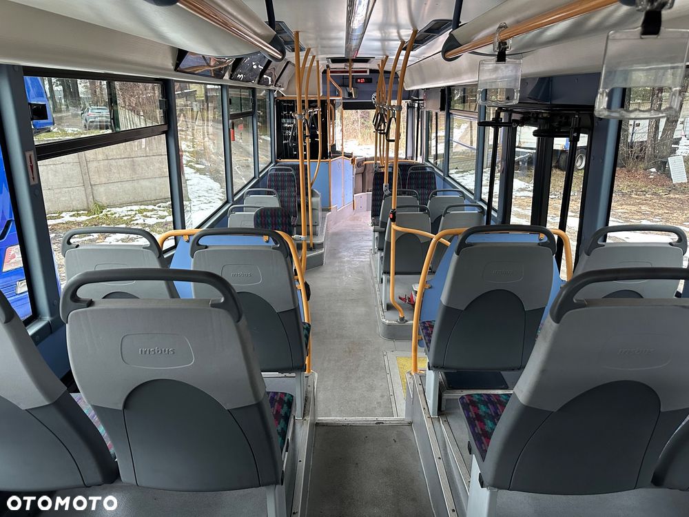 Irisbus CROSSWAY IVECO SFR161 MANUAL RETARDER KLIMA 12m NISKI POKŁAD DO PRZEWOZU OSÓB NIEPEŁNOSPRAWNYCH 39-SIEDZEŃ 57-STOJĄCYCH 560000km OPONY:275/70/22.5-NOWE!!! NAWIEWY PRZYCIEMNIONE SZYBY 2009r ŁADNY - 14
