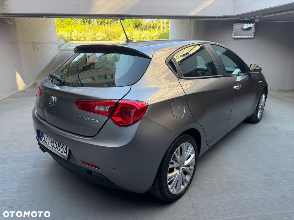 Alfa Romeo Giulietta 1.6 JTDM - 3
