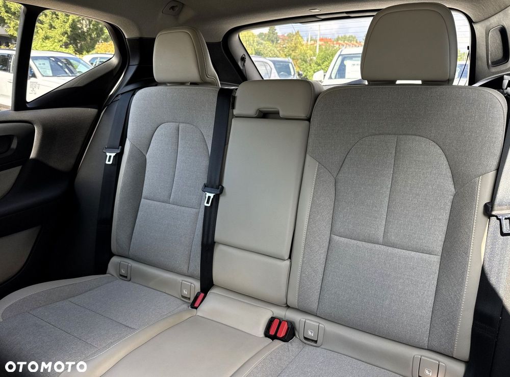 Volvo XC 40 - 26