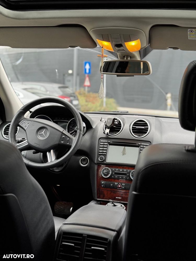 Mercedes-Benz ML - 21