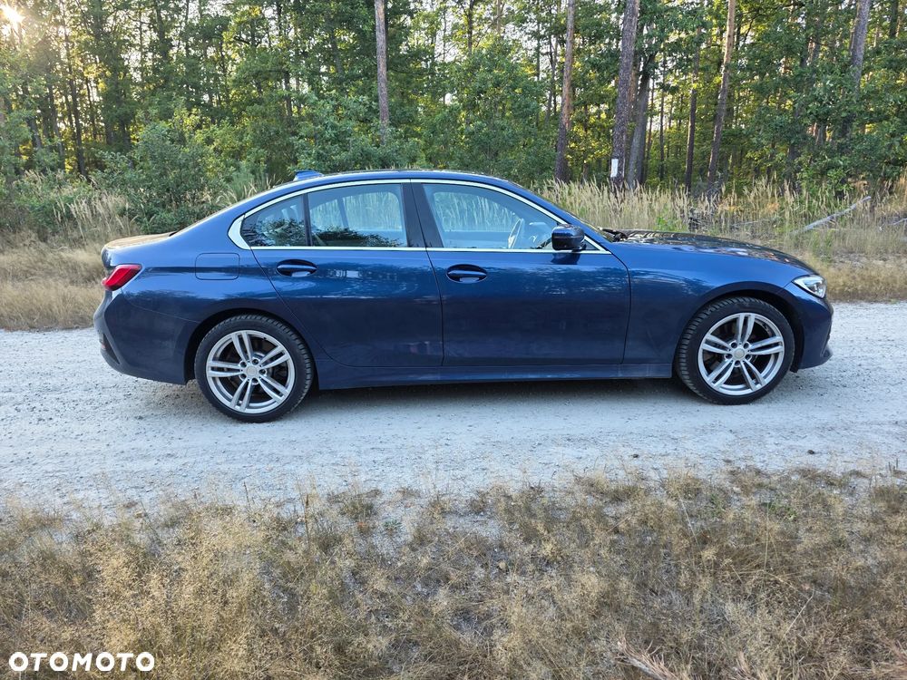 BMW Seria 3 330i Sport Line - 7