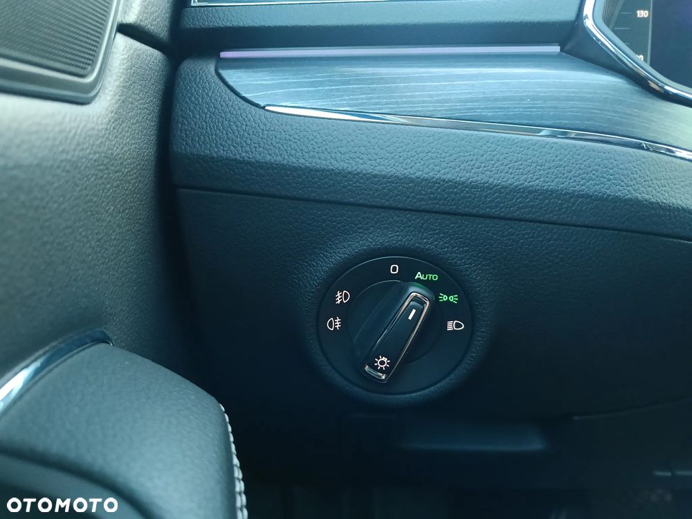 Skoda Superb 2.0 TDI DSG Style - 19