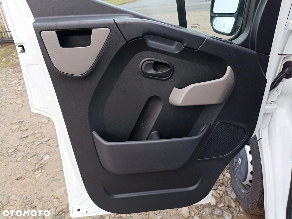 Renault Master - 10