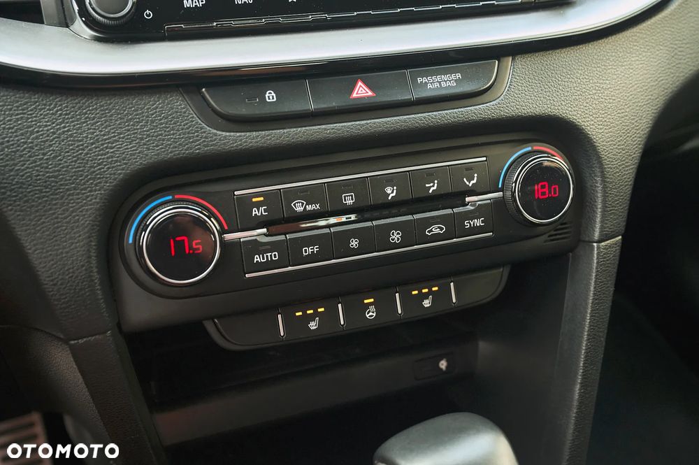 Kia ProCeed 1.5 T-GDI DCT7 OPF GT LINE - 32