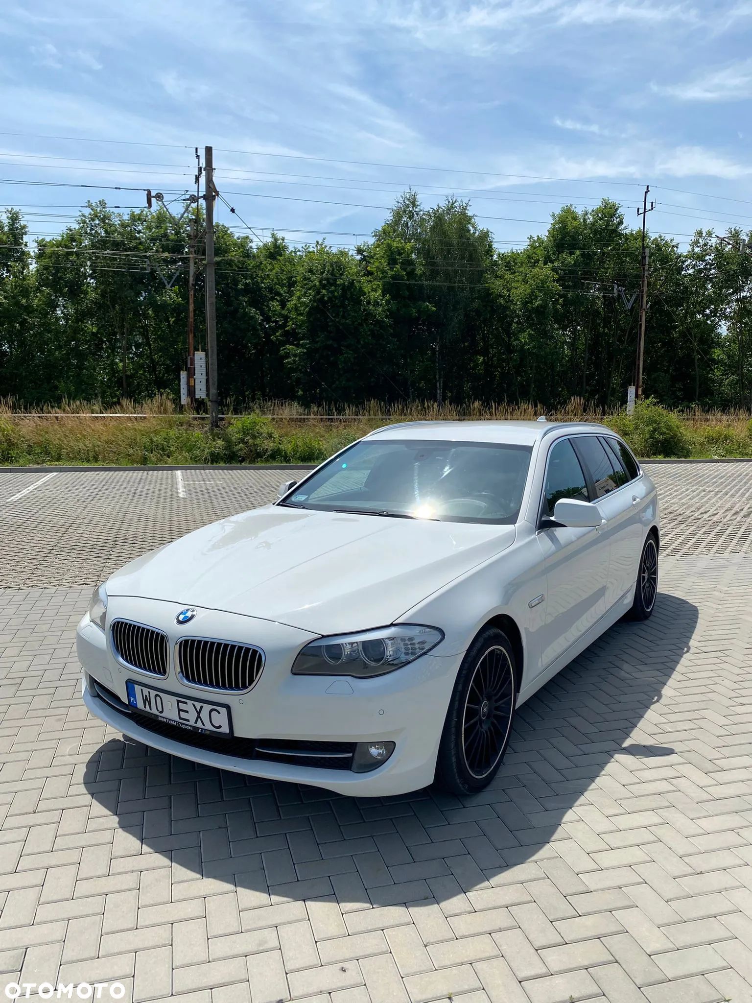 BMW Seria 5 528i xDrive - 1