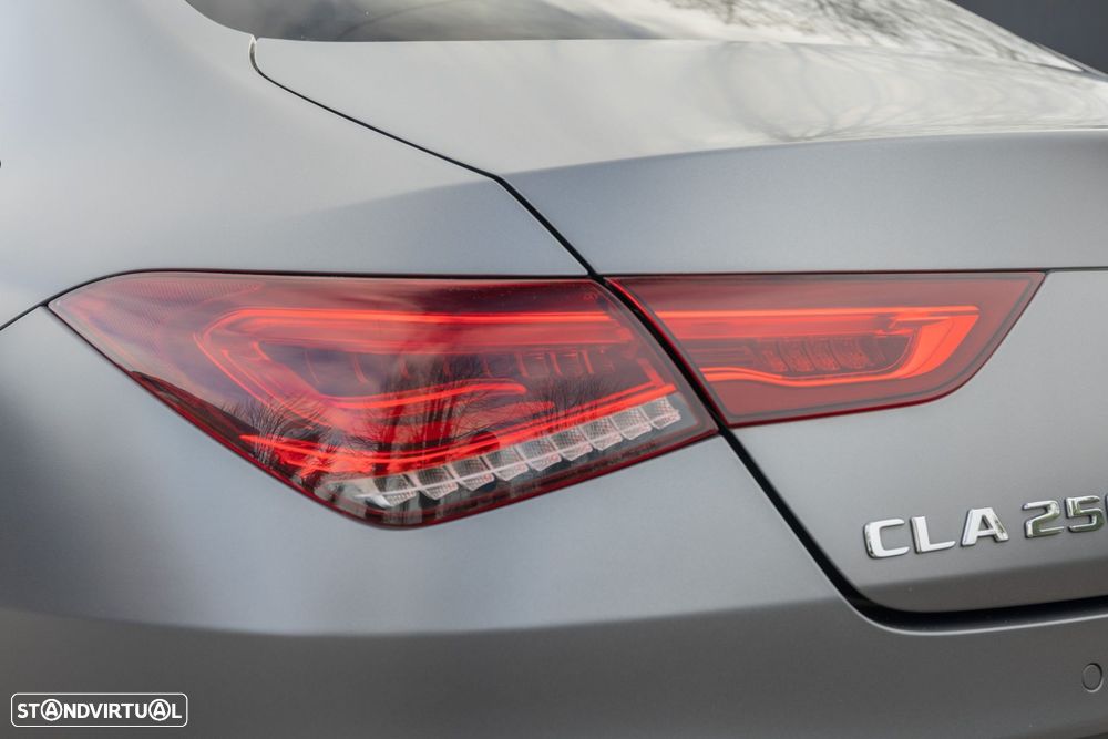 Mercedes-Benz CLA 250 7G-DCT AMG Line - 7