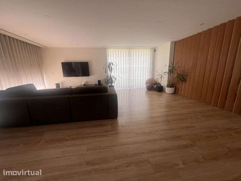 Moradia Térrea LuxoT3 | piscinaaquecida - Grande imagem: 2/12