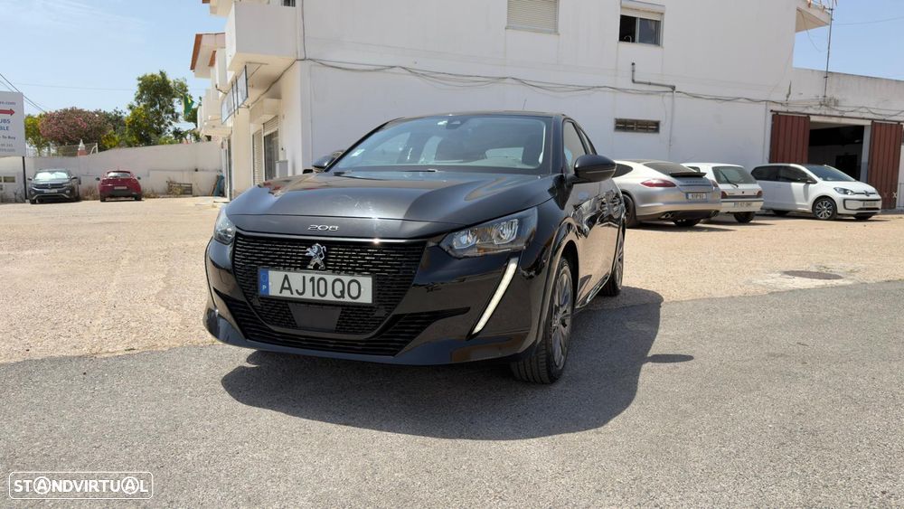 Peugeot e-208 - 8