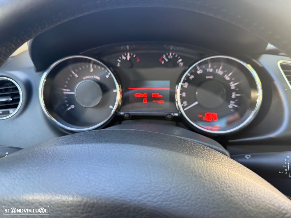 Peugeot 3008 1.6 HDi Sport 130g - 31
