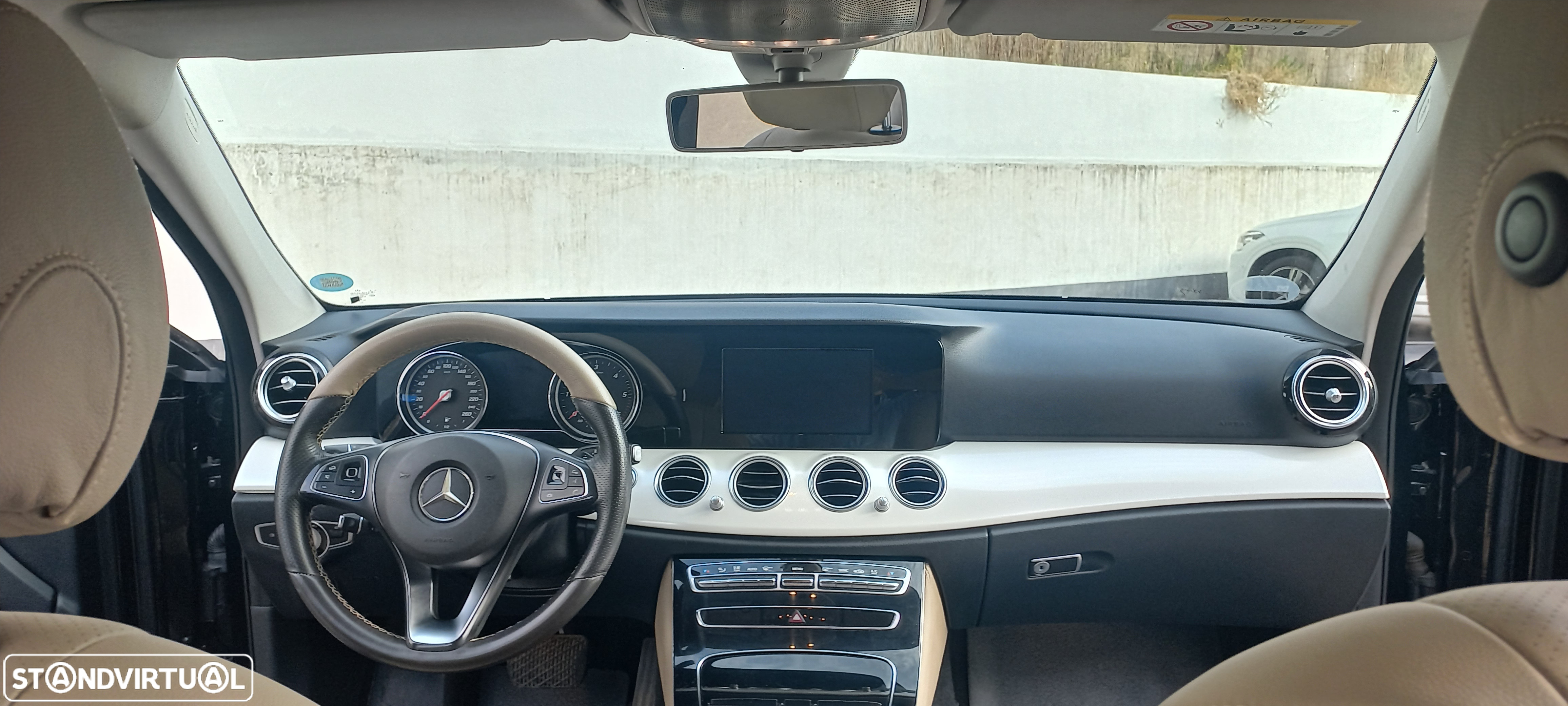 Mercedes-Benz E 200 d AMG Line - 35
