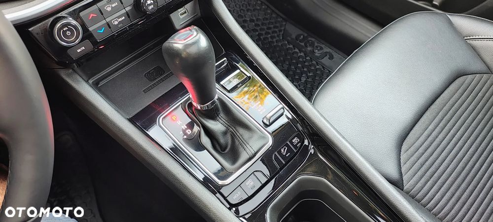 Jeep Compass - 27