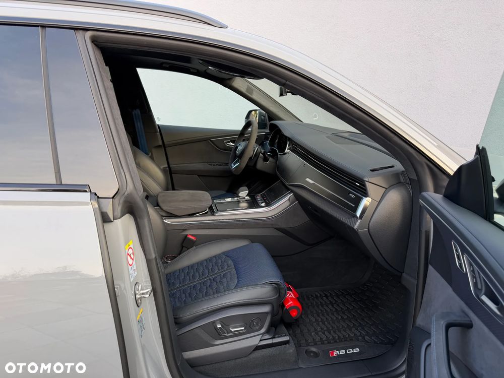 Audi RS Q8 - 11