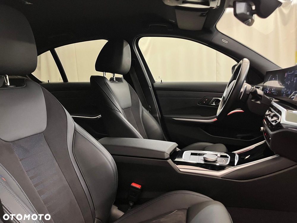 BMW Seria 3 320d xDrive mHEV M Sport sport - 37