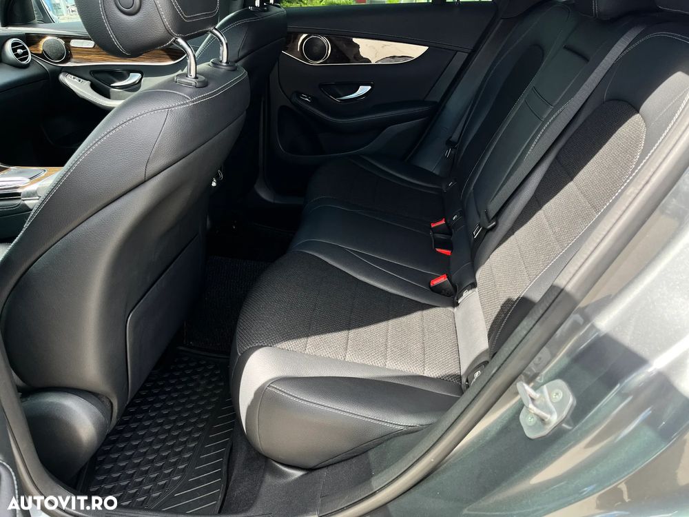 Mercedes-Benz GLC 220 d 4MATIC - 12