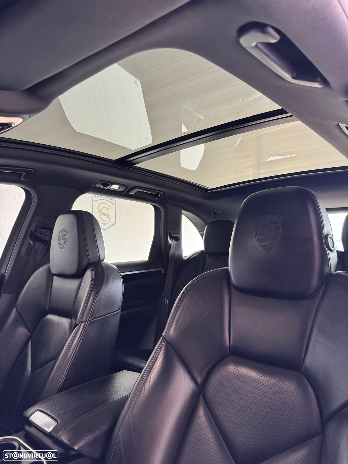 Porsche Cayenne - 13
