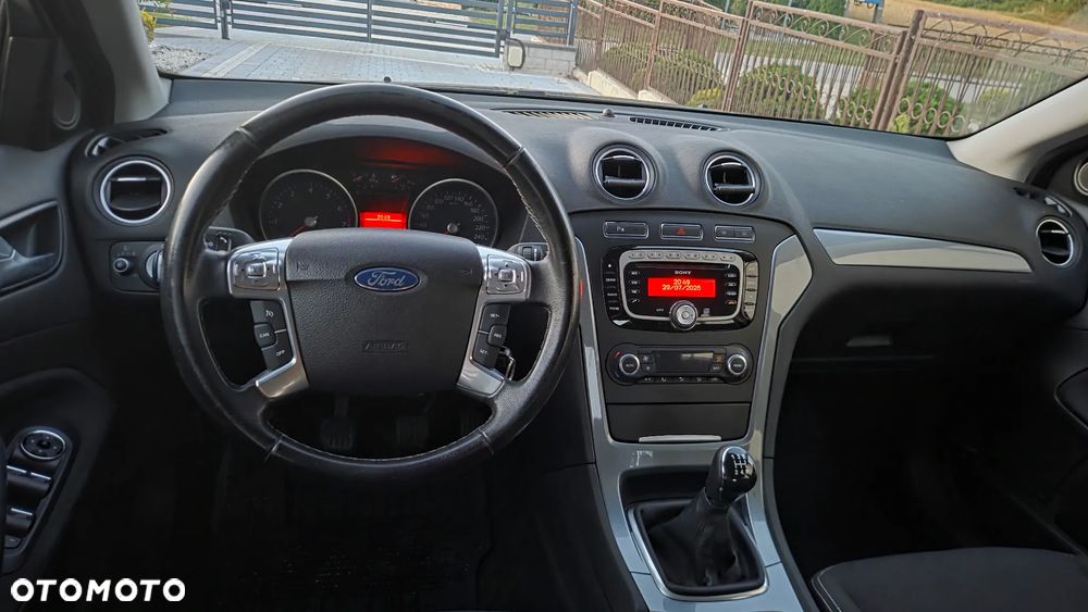 Ford Mondeo 2.0 Trend X - 25