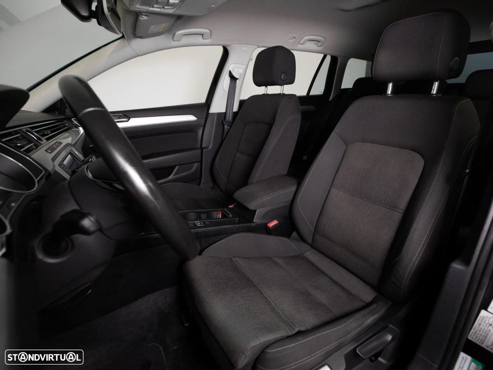 VW Passat Variant 1.6 TDI Confortline - 8