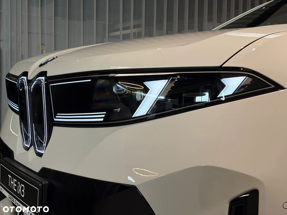 BMW iX3 50 xDrive 113.4kWh - 16