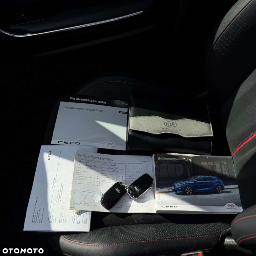 Kia ProCeed 1.6 T-GDI GT DCT - 37