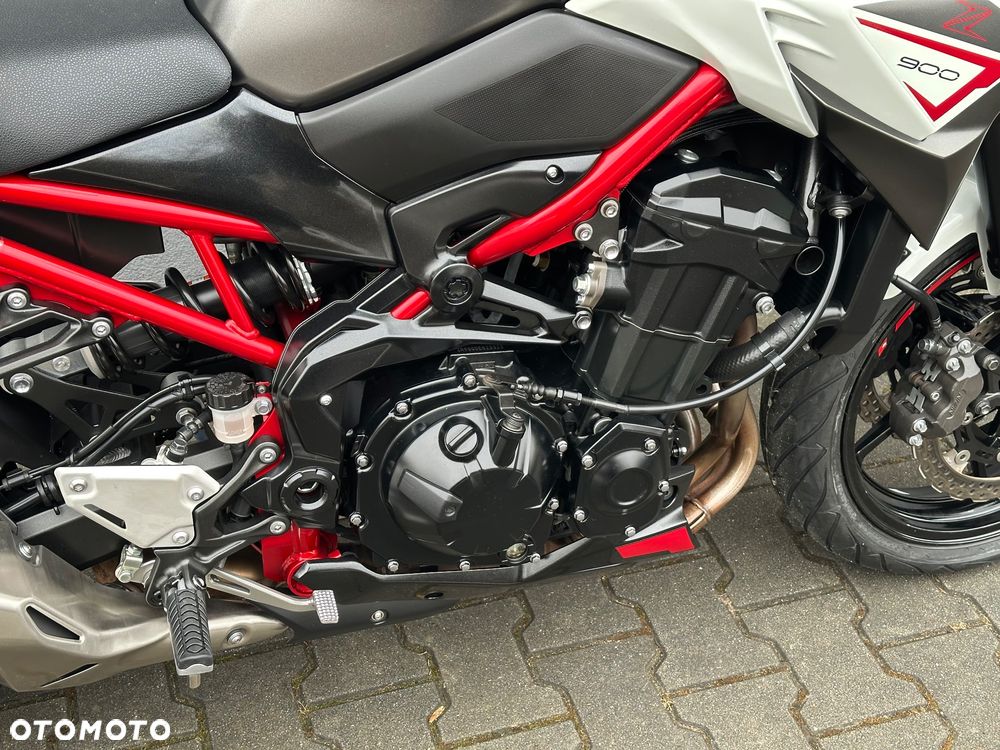 Kawasaki Z 900 - 16
