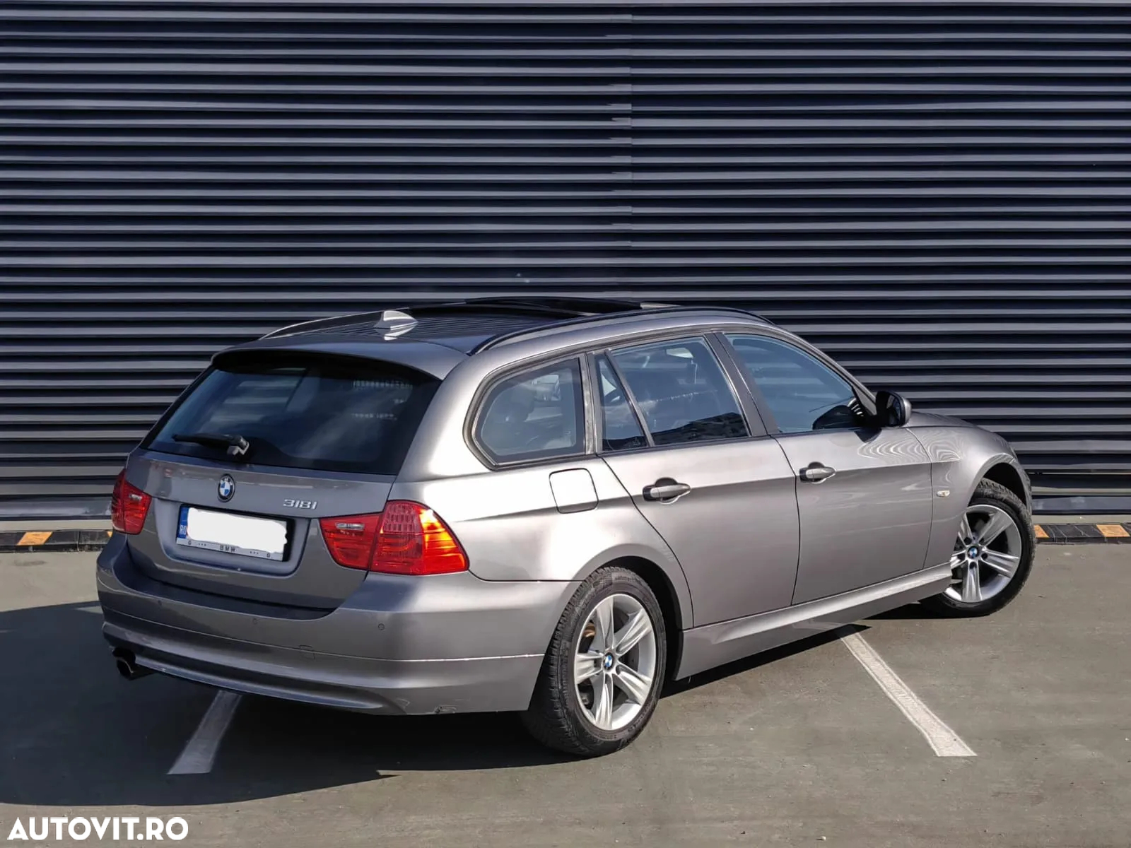 BMW Seria 3 318i Touring Edition Sport - 5