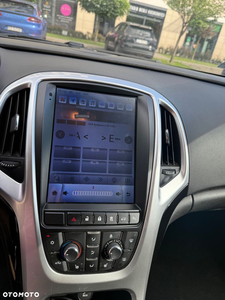 Opel Astra 2.0 CDTI Cosmo - 11