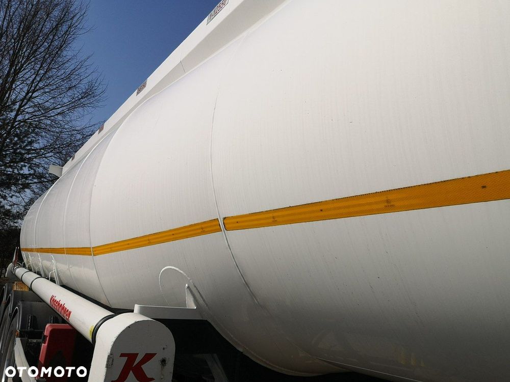 Kassbohrer Cysterna Paliwowa LGBF 4 Komorowa Mało Używana Super Stan! - 9