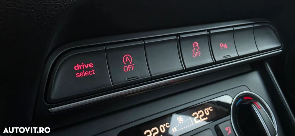 Audi Q3 2.0 TDI Design - 16