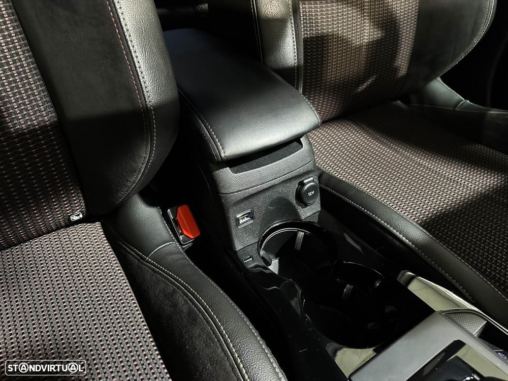 DS DS3 Crossback E-TENSE PERFORMANCE LINE - 34
