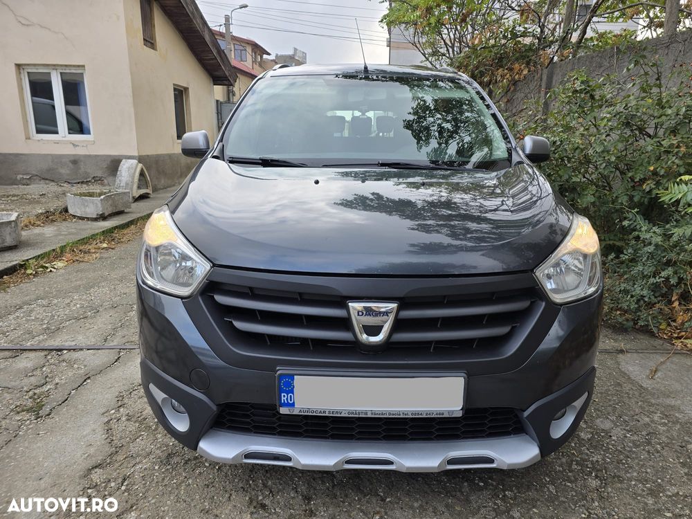 Dacia Lodgy 1.5 dCi 90 CP Stepway - 13