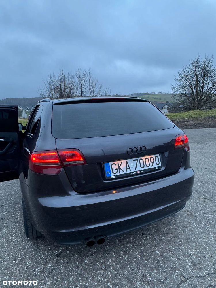 Audi A3 Sportback 2.0 TDI DPF quattro S line Sportpaket - 9