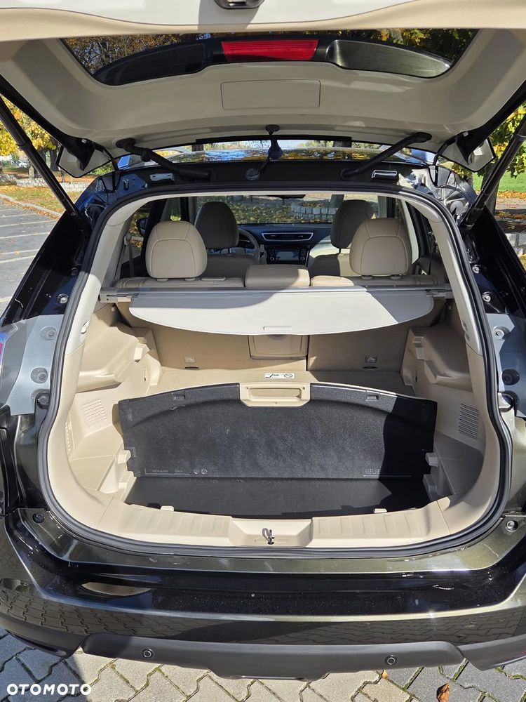 Nissan X-Trail 1.6 DIG-T Tekna 2WD - 24