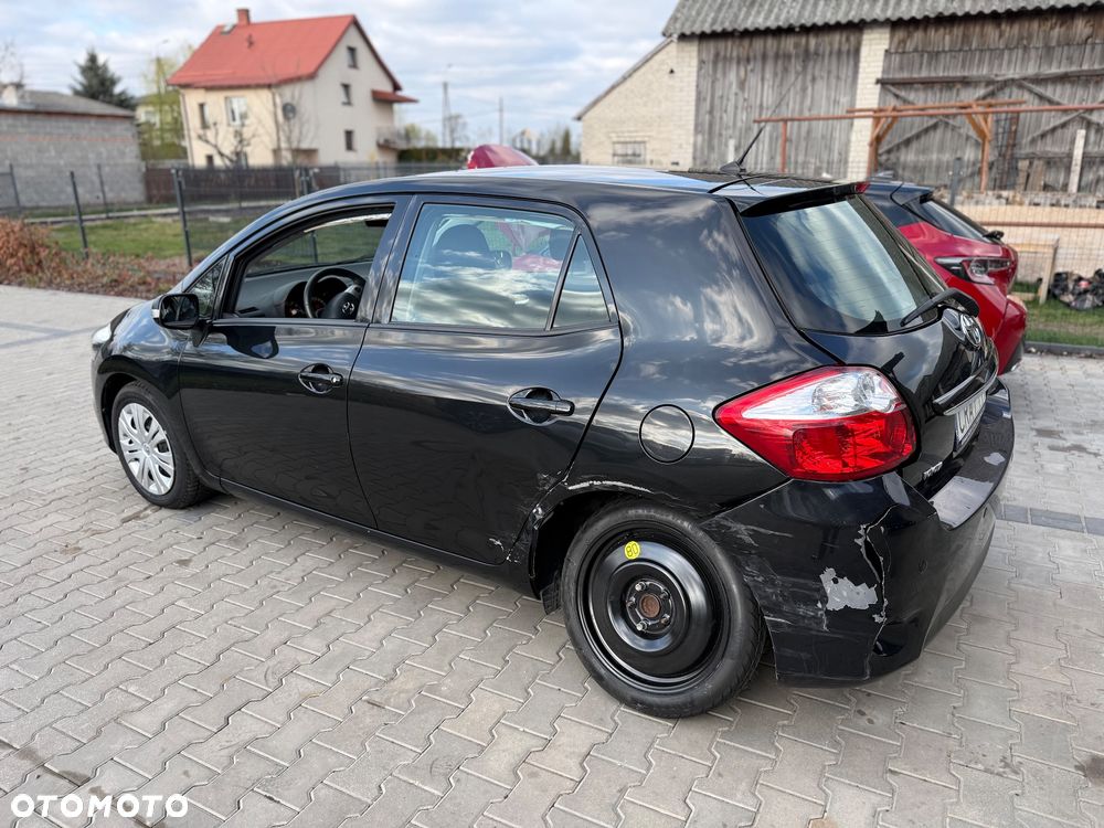 Toyota Auris 1.33 VVT-i Terra Start - 29