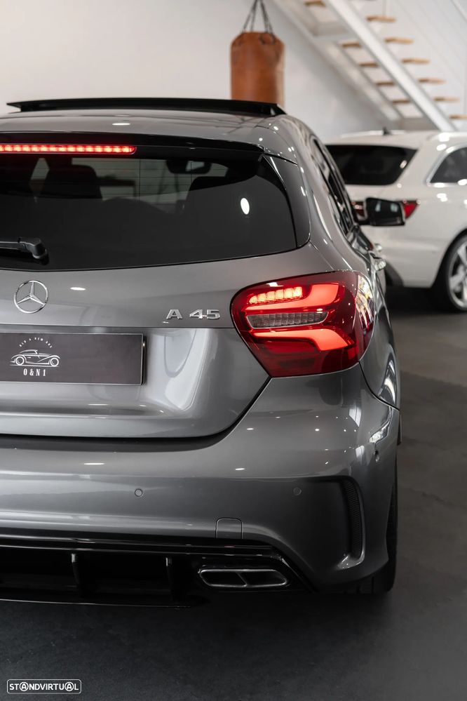 Mercedes-Benz A 45 AMG 4Matic Speedshift 7G-DCT - 22