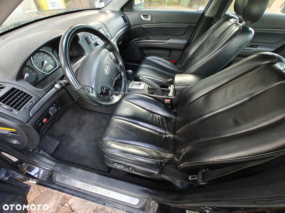 Hyundai Sonata 3.3 V6 GLS - 9