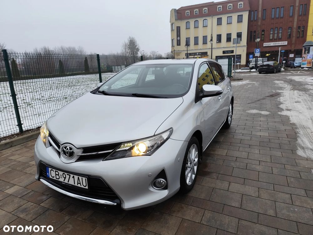 Toyota Auris 1.6 Premium Comfort - 6