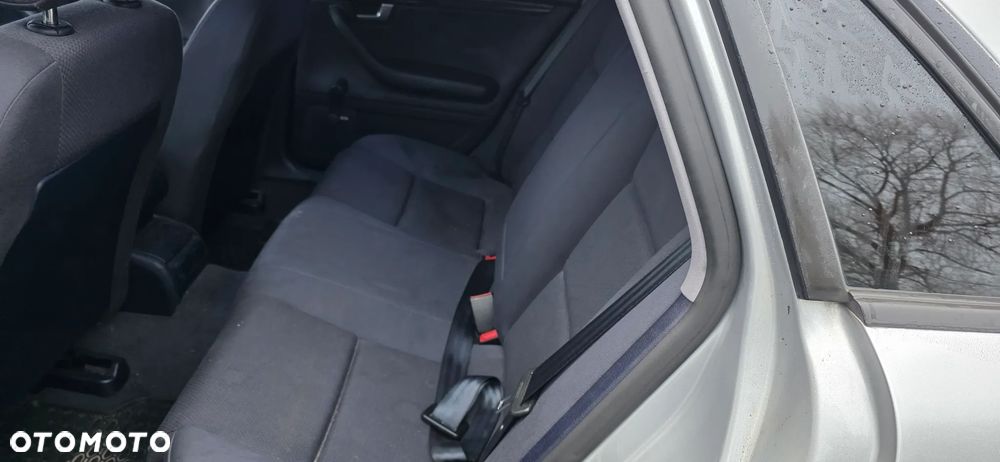 Audi A4 Limousine 1.8T - 19