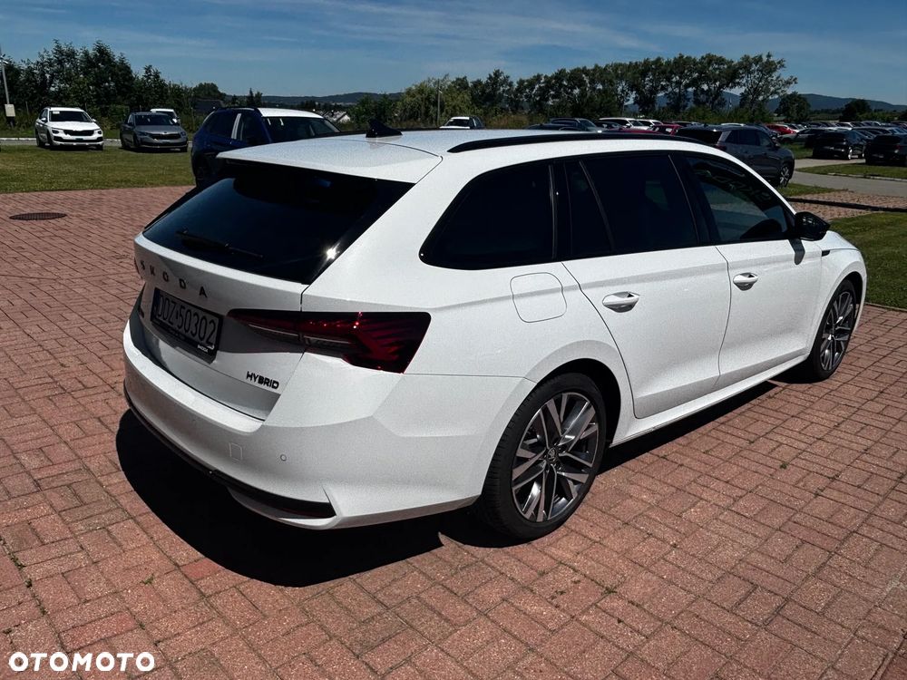 Skoda Octavia 1.5 TSI e-Tec Sportline DSG - 6