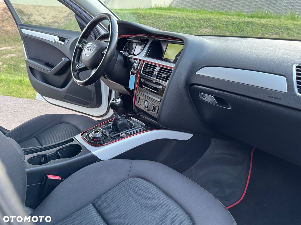 Audi A4 Avant 2.0 TDI DPF S line Sportpaket - 29