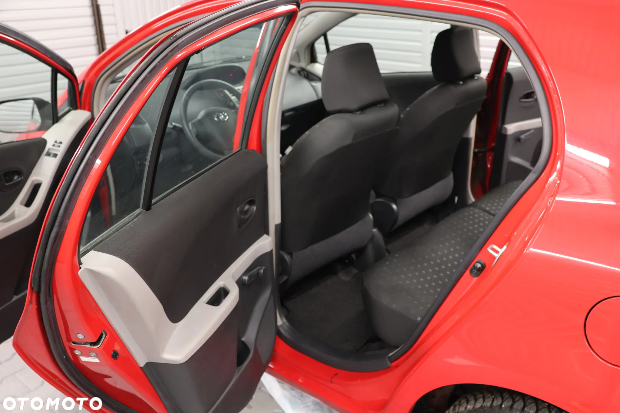 Toyota Yaris 1.0 Active - 9